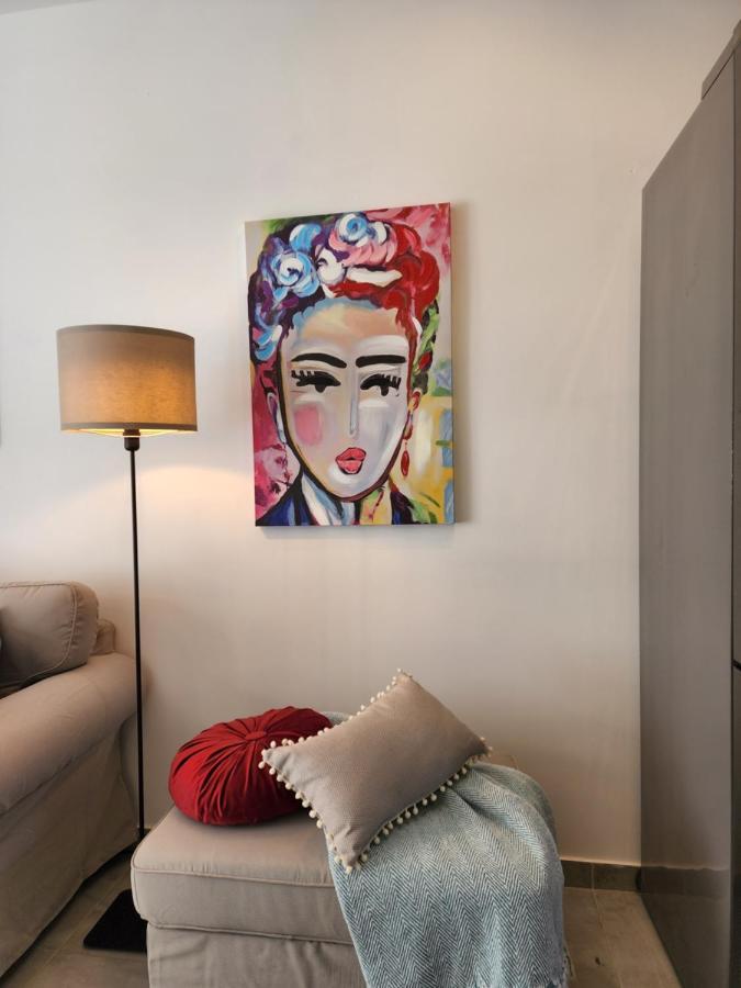 Frida'S Cozy Two Bedroom Apt Larnaca Ngoại thất bức ảnh