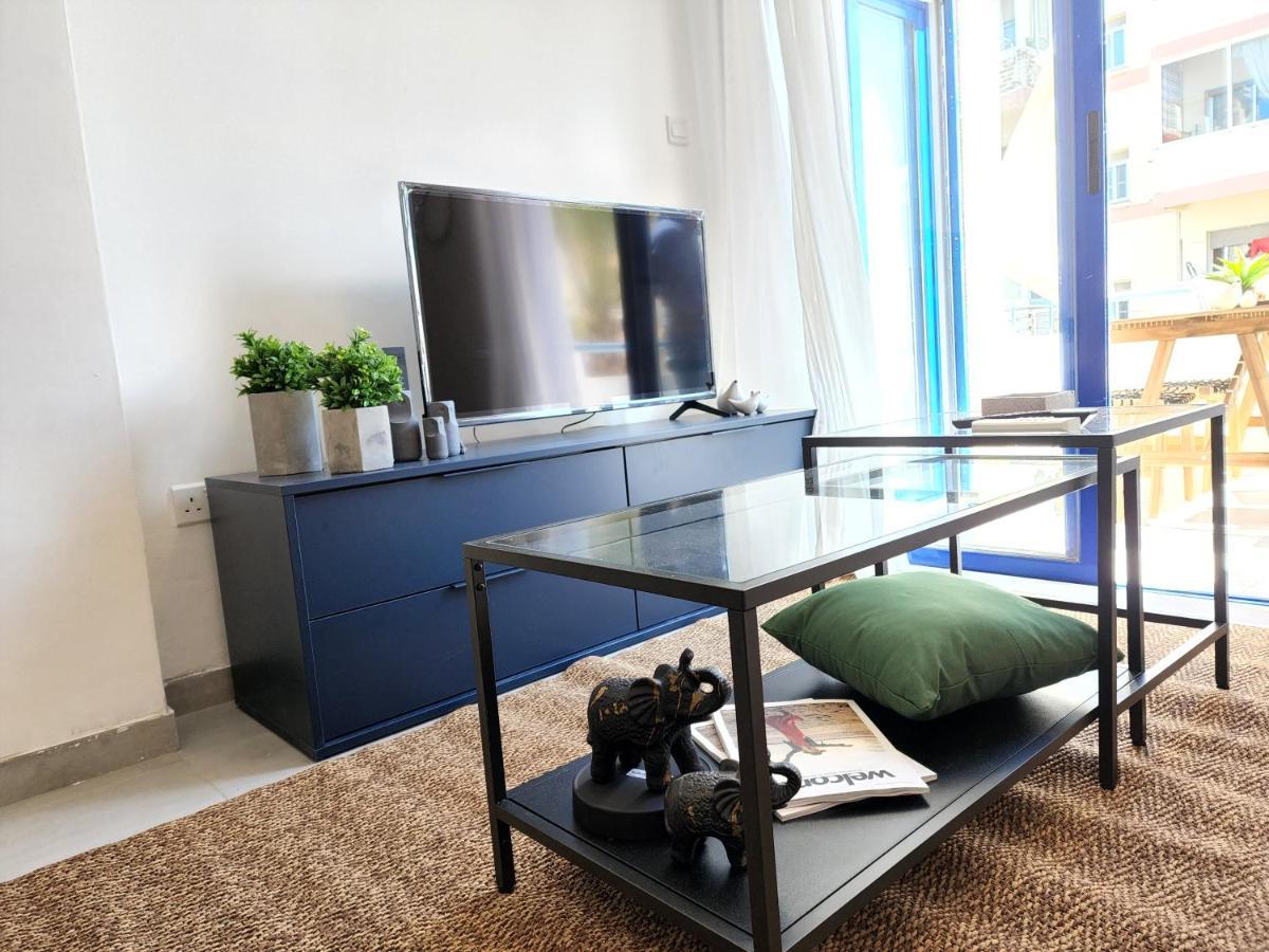 Frida'S Cozy Two Bedroom Apt Larnaca Ngoại thất bức ảnh
