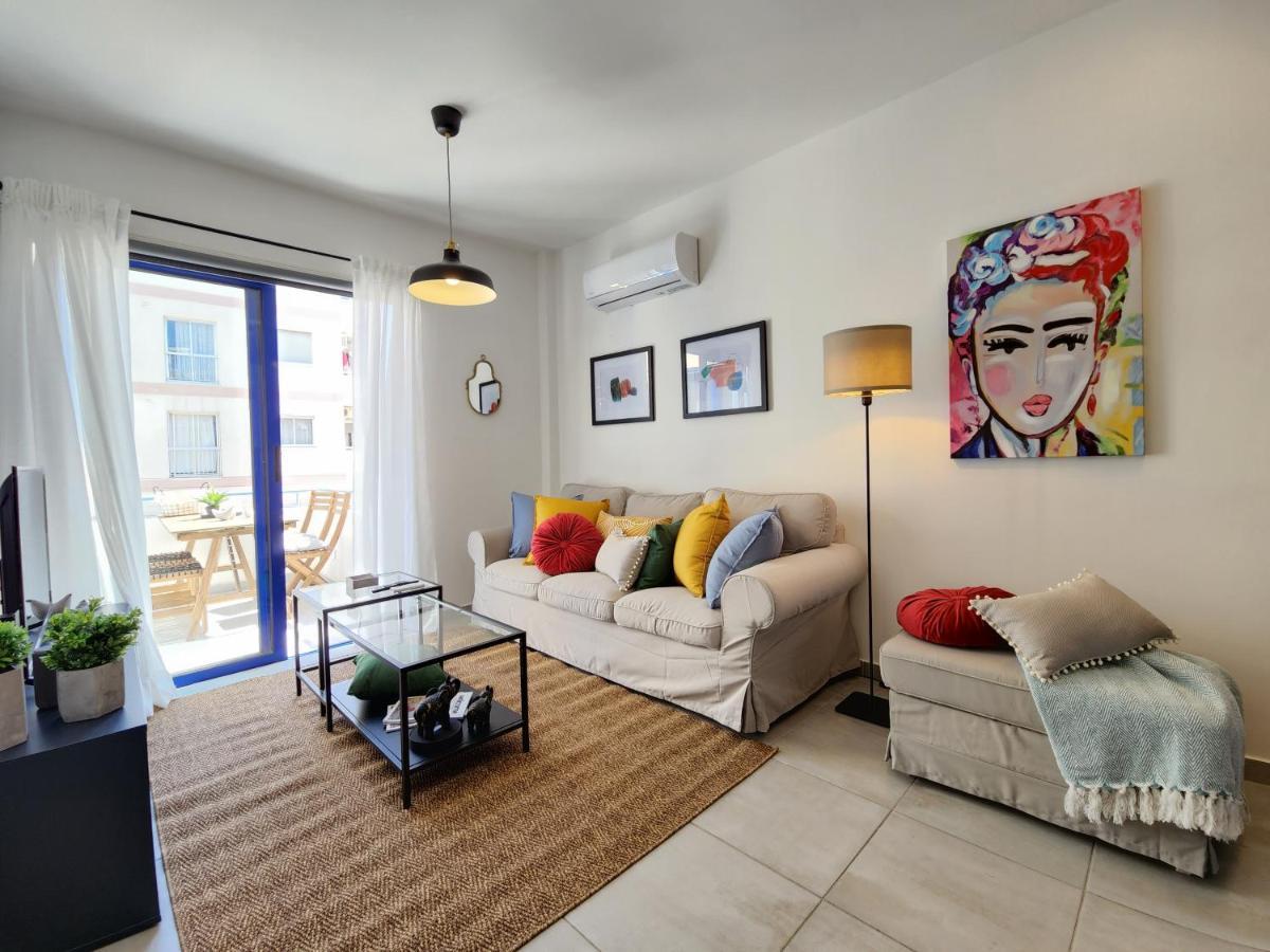 Frida'S Cozy Two Bedroom Apt Larnaca Ngoại thất bức ảnh