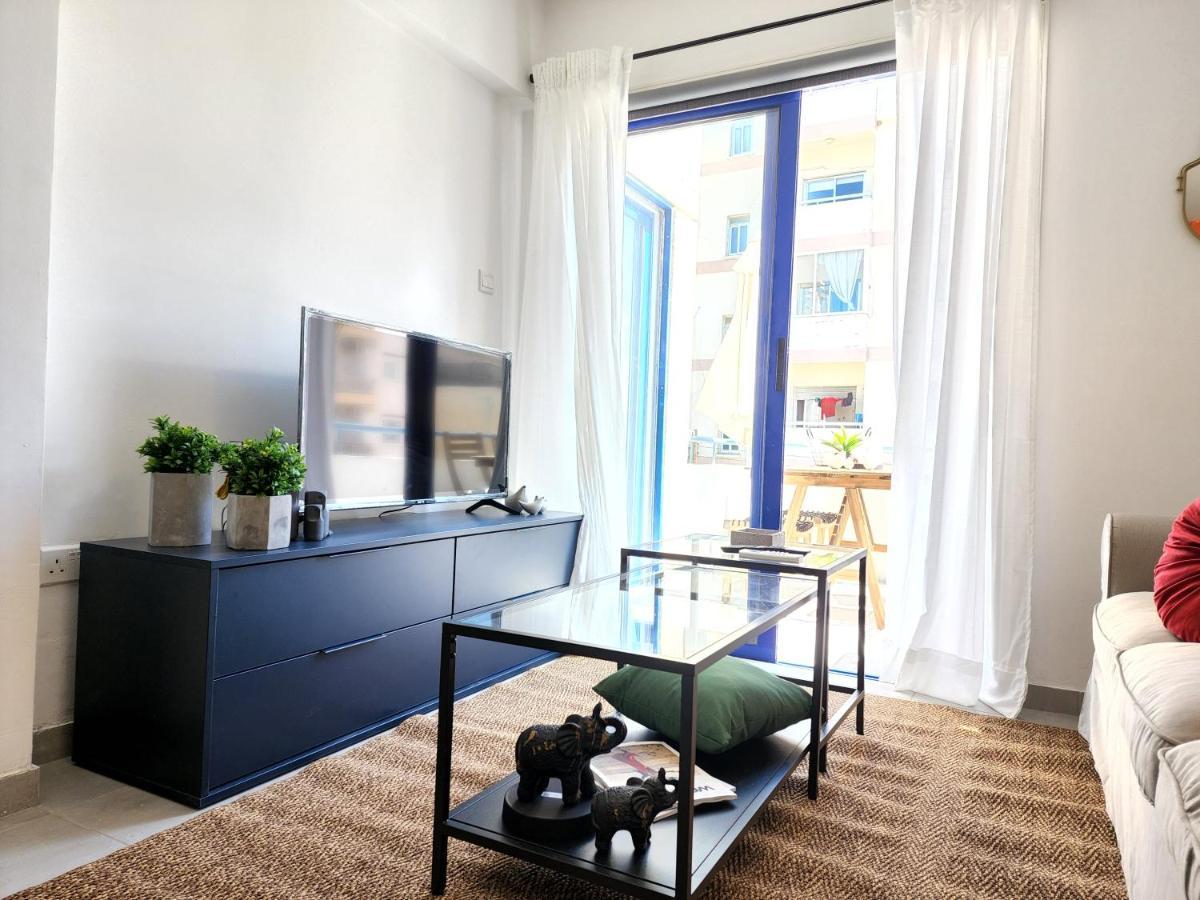 Frida'S Cozy Two Bedroom Apt Larnaca Ngoại thất bức ảnh