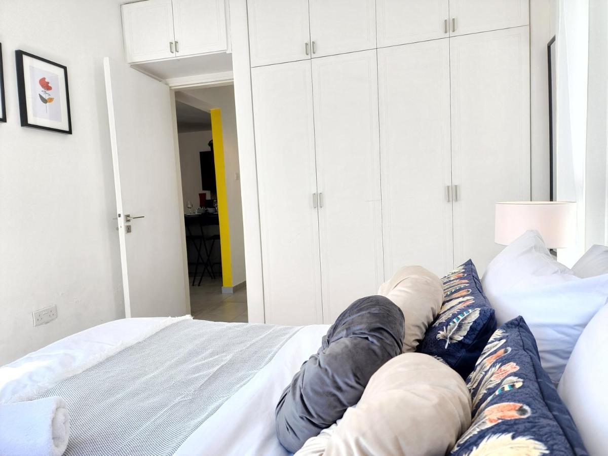Frida'S Cozy Two Bedroom Apt Larnaca Ngoại thất bức ảnh