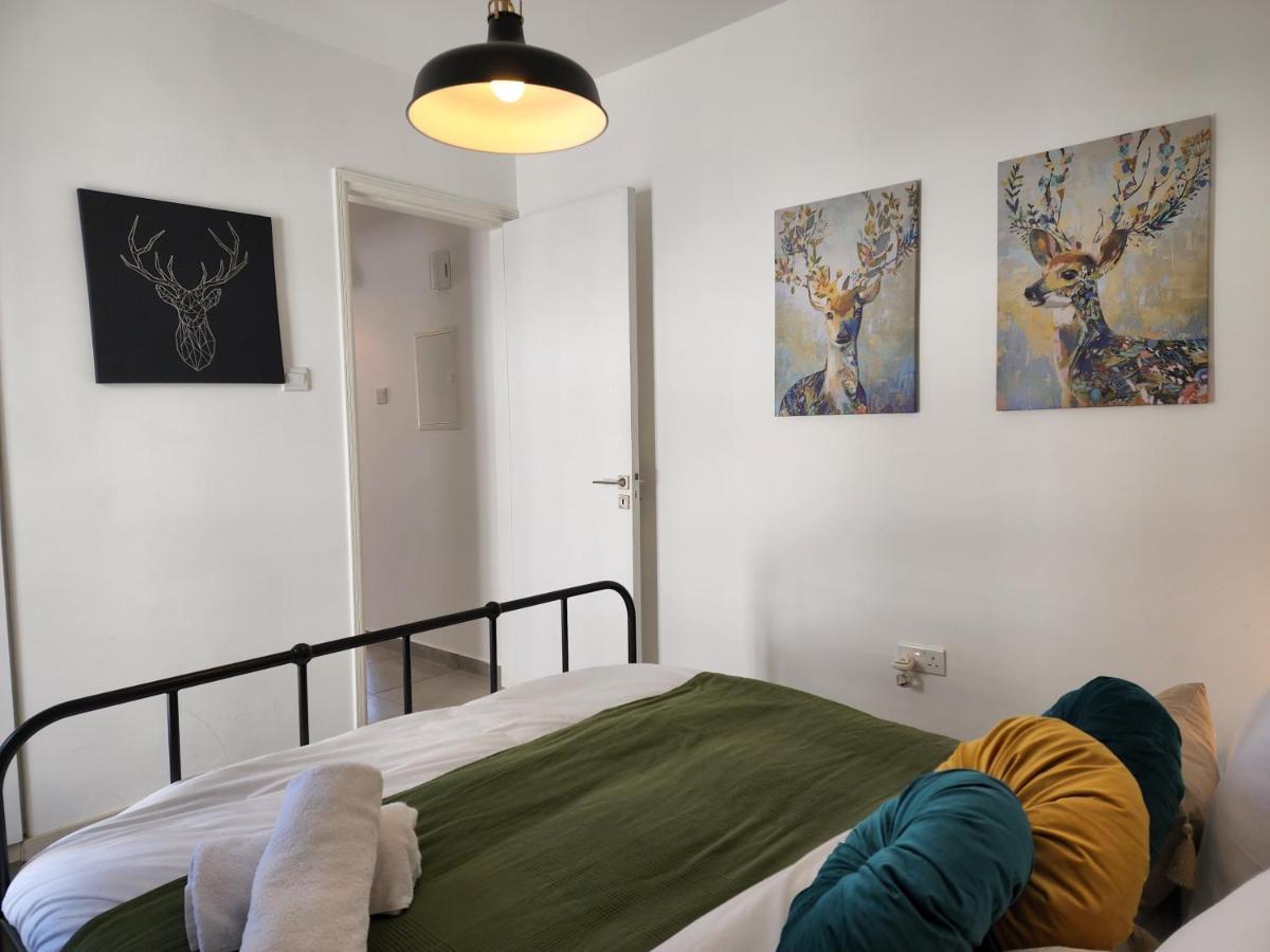 Frida'S Cozy Two Bedroom Apt Larnaca Ngoại thất bức ảnh