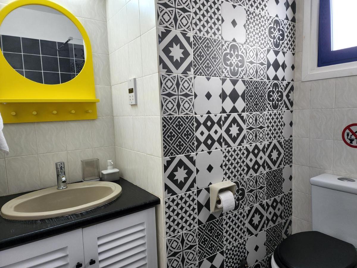Frida'S Cozy Two Bedroom Apt Larnaca Ngoại thất bức ảnh